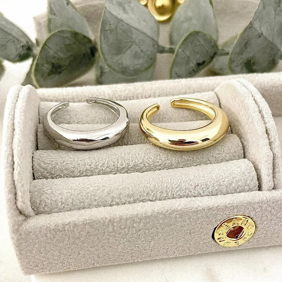 925 Sterling Silver Minimalist Ring Stackable Ring Band - Gold or Silver - Picture 3 of 5